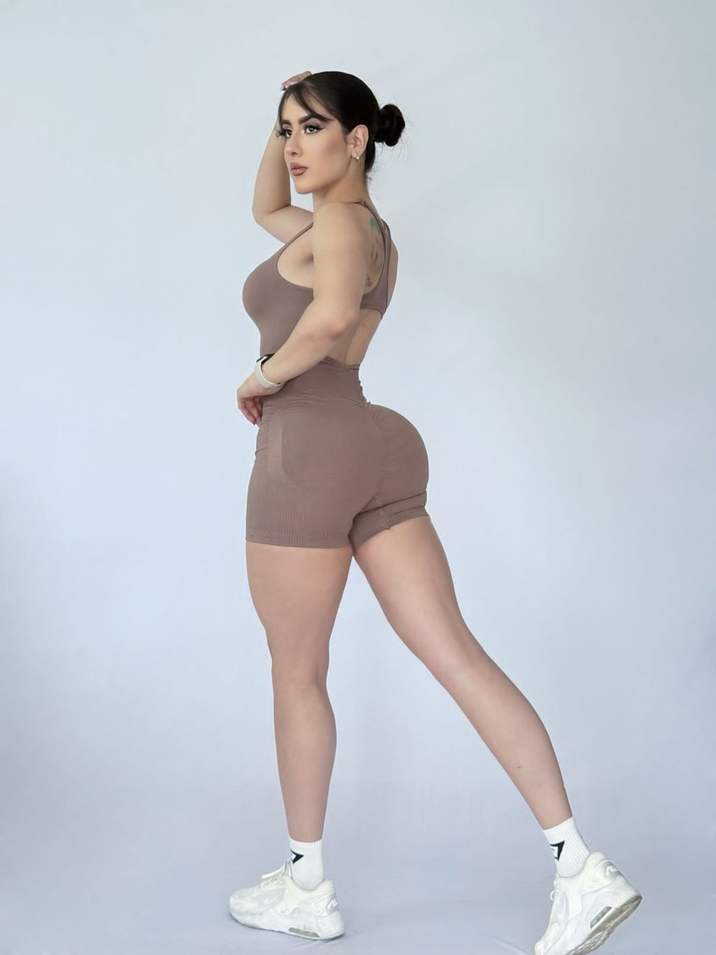Enterizo shorts con gota en la espalda
