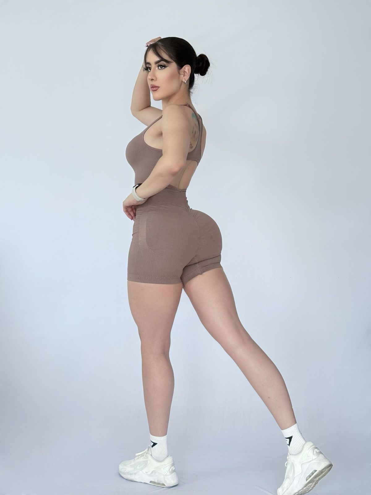 Enterizo shorts con gota en la espalda